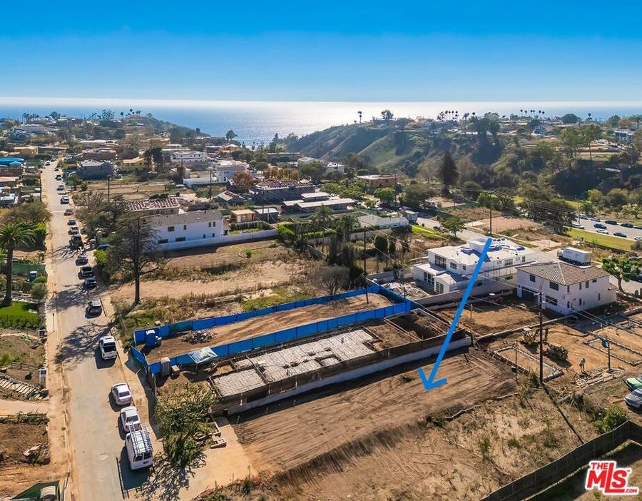 Property photo for 747 Haverford Avenue, Pacific Palisades, CA