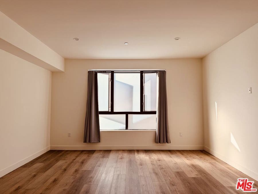 Property photo for 919 Harvard Boulevard, #202, Los Angeles, CA