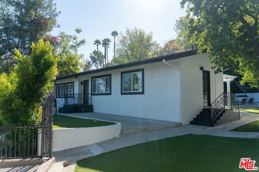 Property photo for 17856 Cathedral Place, Encino, CA