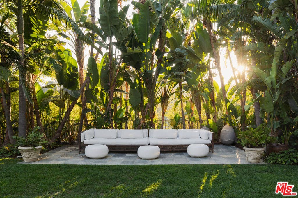 2809 Nichols Canyon Road, Los Angeles, CA 90046 2809 Nichols Canyon Road, Los Angeles, CA 90046