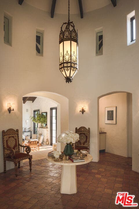 2809 Nichols Canyon Road, Los Angeles, CA 90046 2809 Nichols Canyon Road, Los Angeles, CA 90046