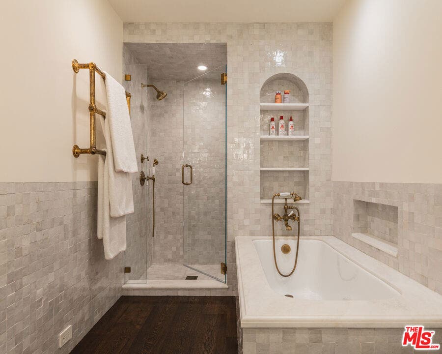 2809 Nichols Canyon Road, Los Angeles, CA 90046 2809 Nichols Canyon Road, Los Angeles, CA 90046