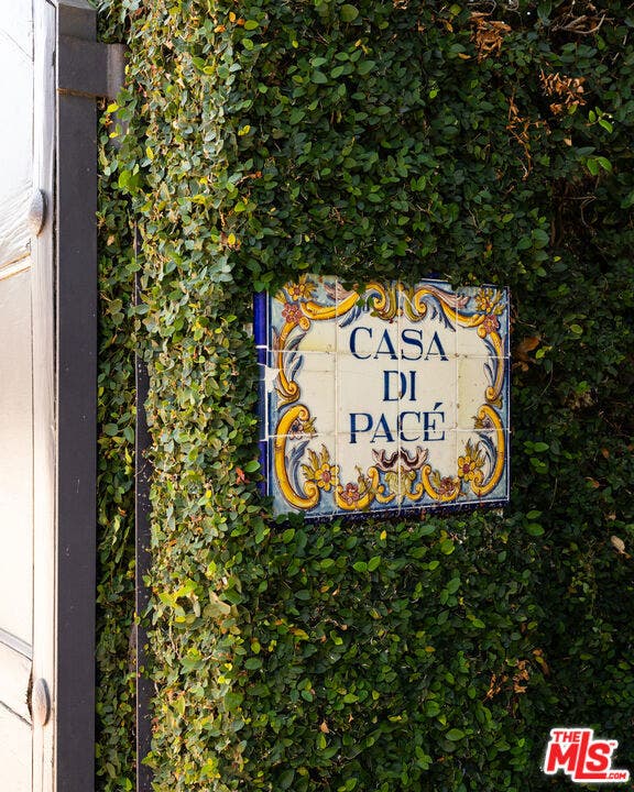 2809 Nichols Canyon Road, Los Angeles, CA 90046 2809 Nichols Canyon Road, Los Angeles, CA 90046