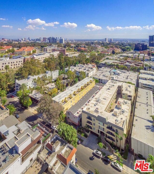 11630 Chenault Street, Los Angeles, CA 90049 11630 Chenault Street, Los Angeles, CA 90049