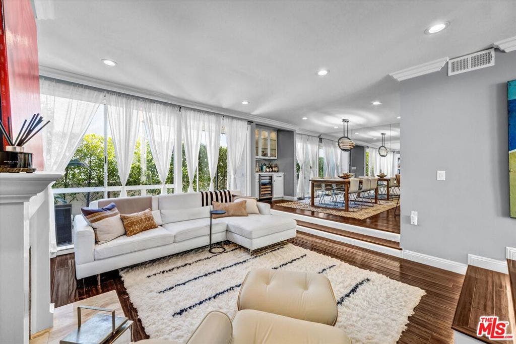 19 Canyon Crest Drive, Corona Del Mar, CA 92625