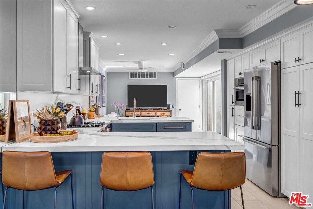 19 Canyon Crest Drive, Corona Del Mar, CA 92625