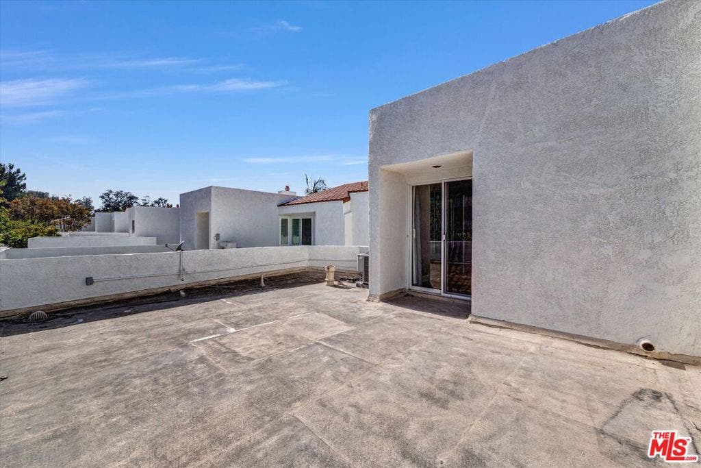 19 Canyon Crest Drive, Corona Del Mar, CA 92625