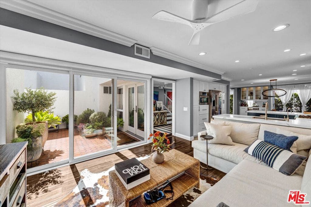 19 Canyon Crest Drive, Corona Del Mar, CA 92625
