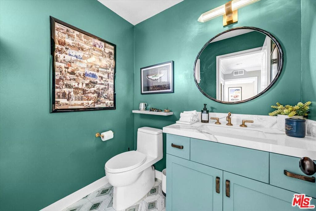 19 Canyon Crest Drive, Corona Del Mar, CA 92625