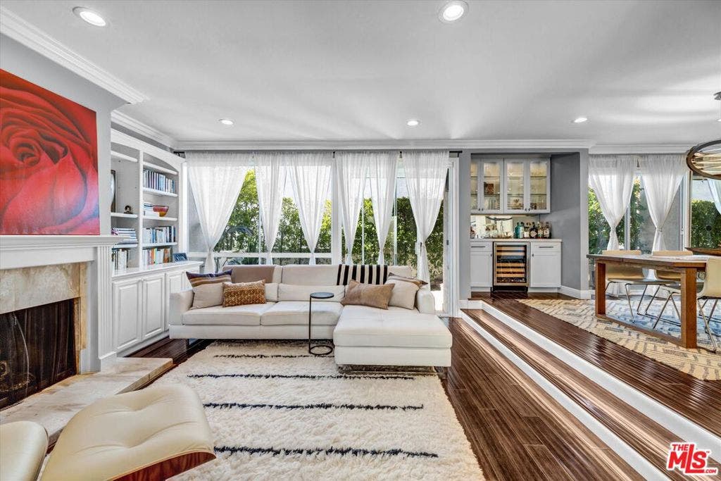 19 Canyon Crest Drive, Corona Del Mar, CA 92625