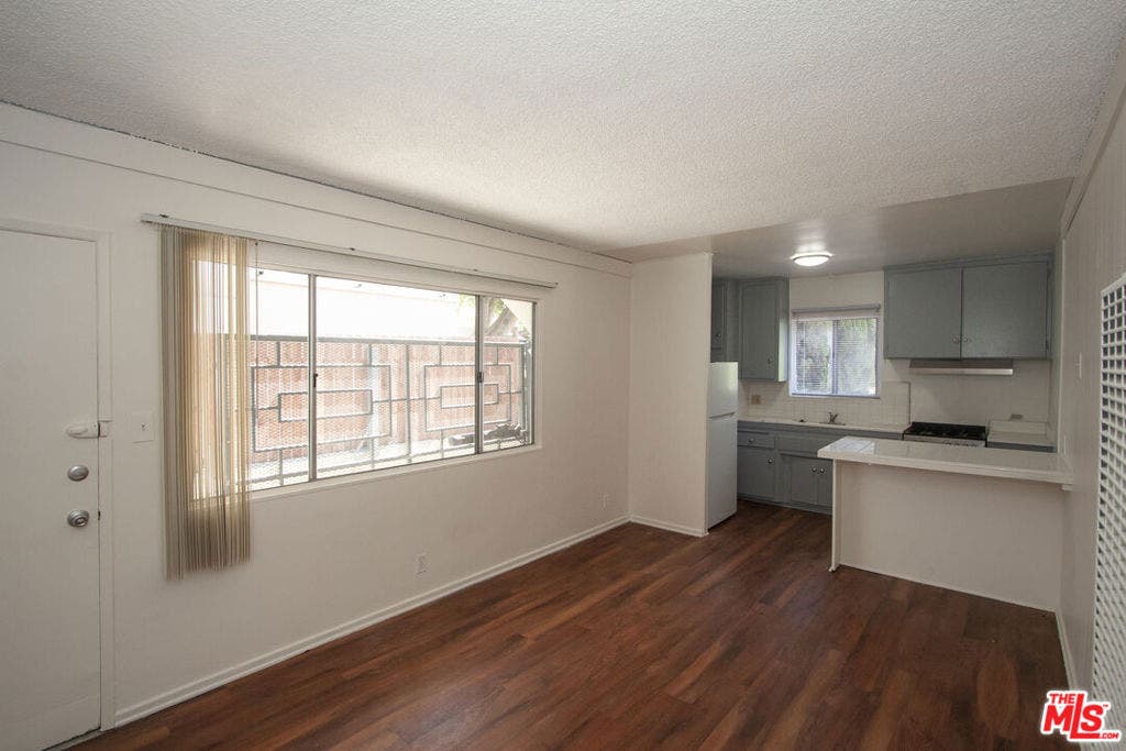 11521 Rochester Avenue, #4, Los Angeles, CA 90025