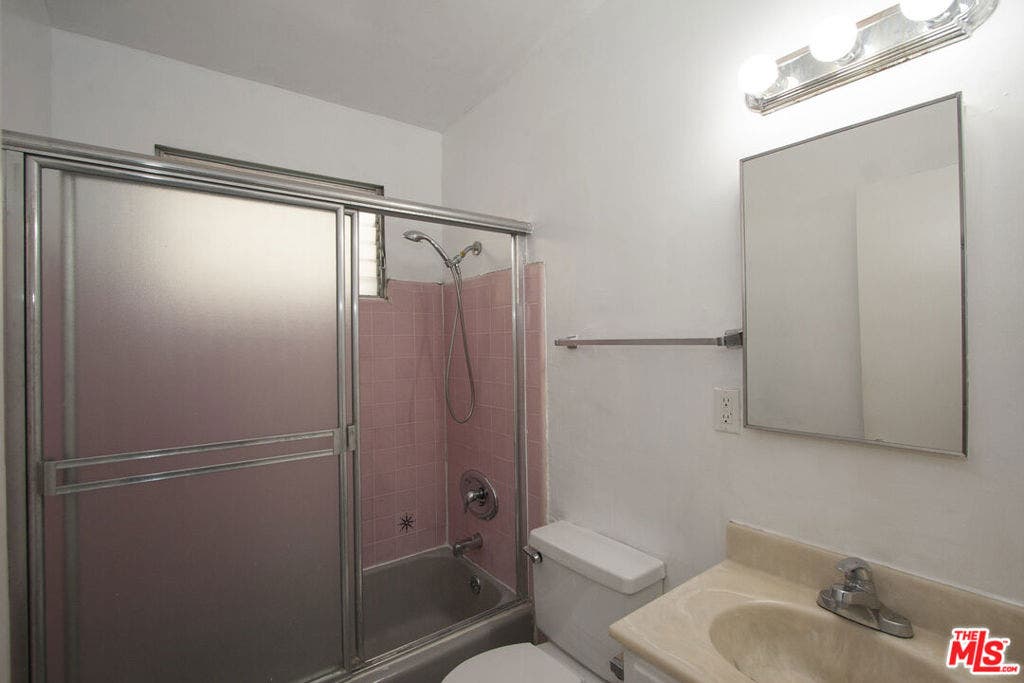 11521 Rochester Avenue, #4, Los Angeles, CA 90025