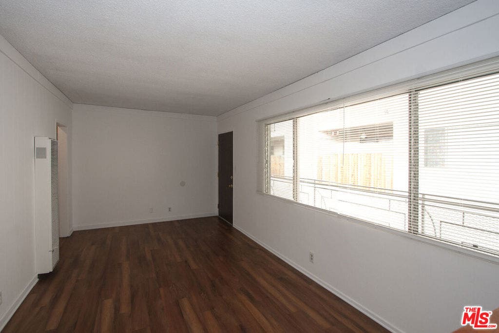 11521 Rochester Avenue, #4, Los Angeles, CA 90025