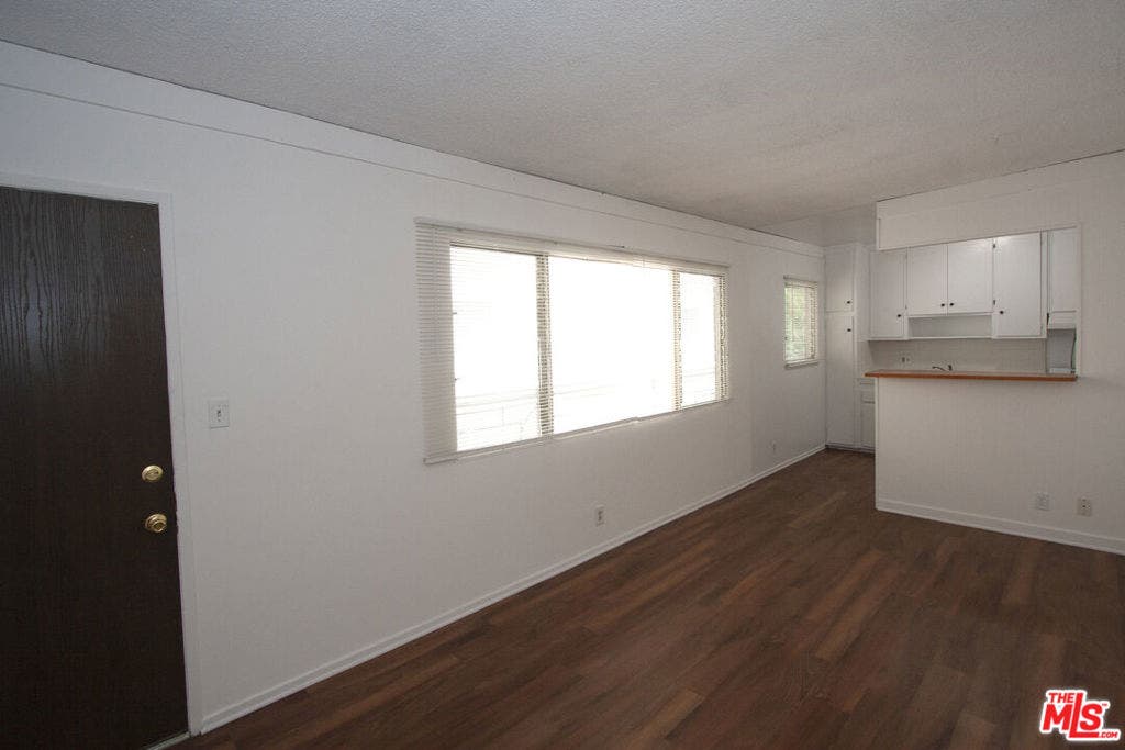11521 Rochester Avenue, #4, Los Angeles, CA 90025