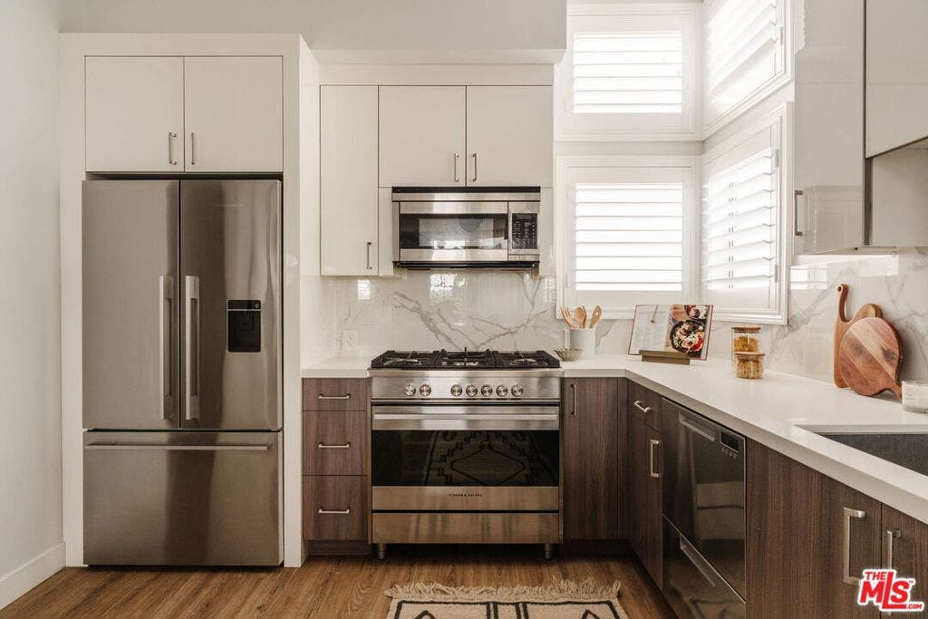 1434 S Sycamore Avenue, Los Angeles, CA 90019 1434 S Sycamore Avenue, Los Angeles, CA 90019