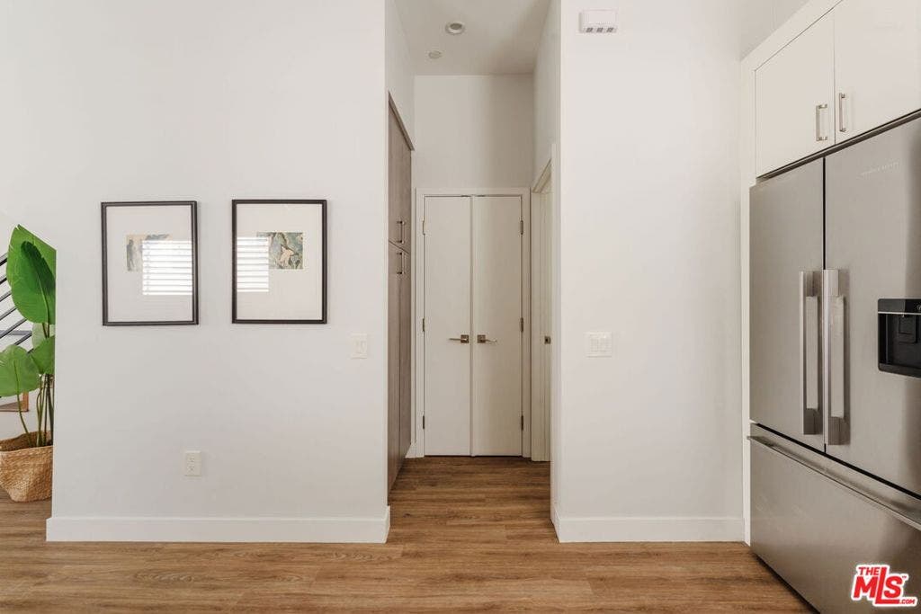 1434 S Sycamore Avenue, Los Angeles, CA 90019 1434 S Sycamore Avenue, Los Angeles, CA 90019