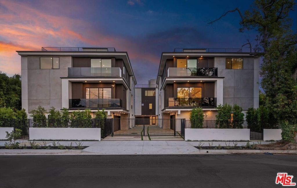 1426 N Jonah Lane, Los Angeles, CA 90028