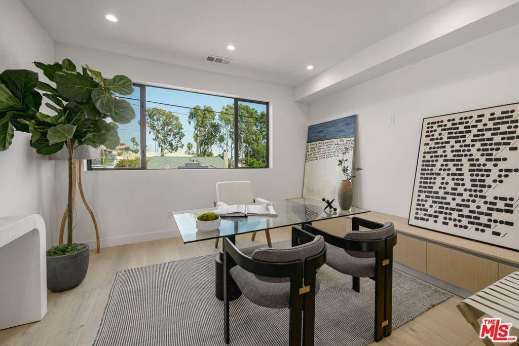 1426 N Jonah Lane, Los Angeles, CA 90028