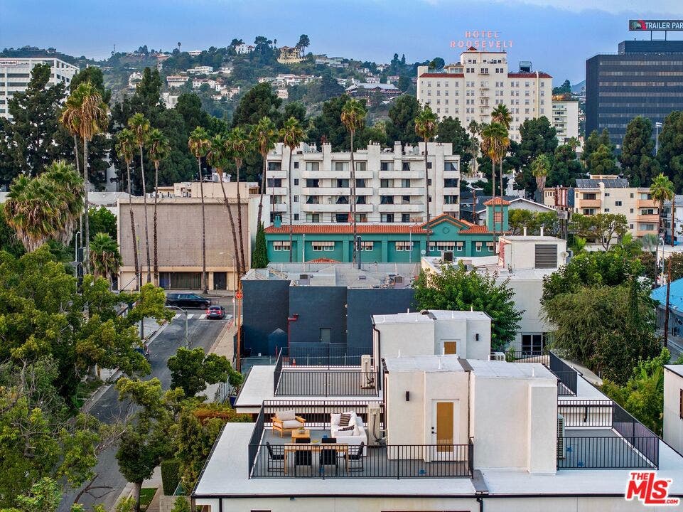 1426 N Jonah Lane, Los Angeles, CA 90028