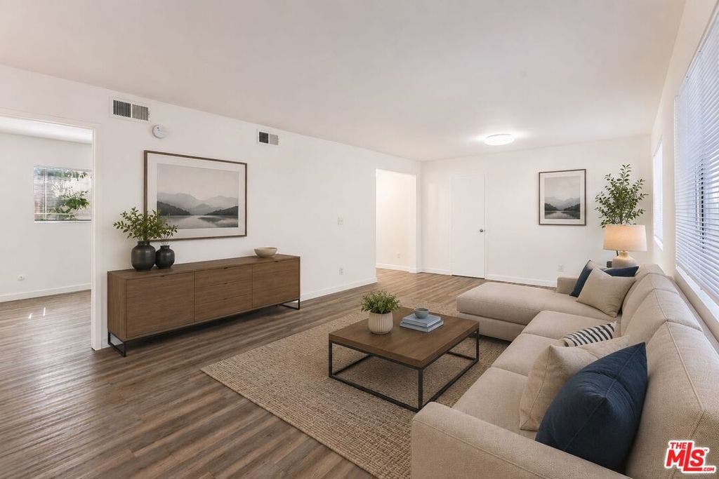 11425 Tiara Street, Los Angeles, CA 91601 11425 Tiara Street, Los Angeles, CA 91601