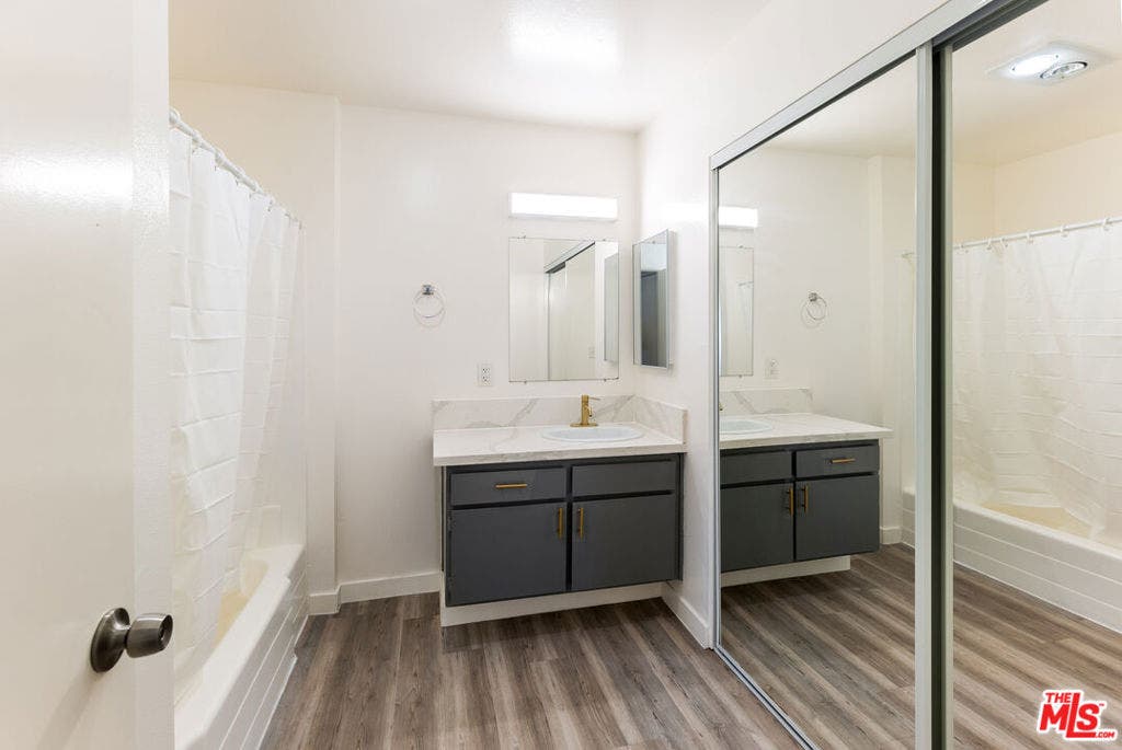 11425 Tiara Street, Los Angeles, CA 91601 11425 Tiara Street, Los Angeles, CA 91601