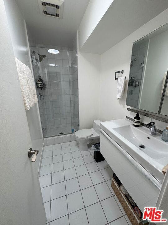 11652 Kiowa Avenue, Los Angeles, CA 90049