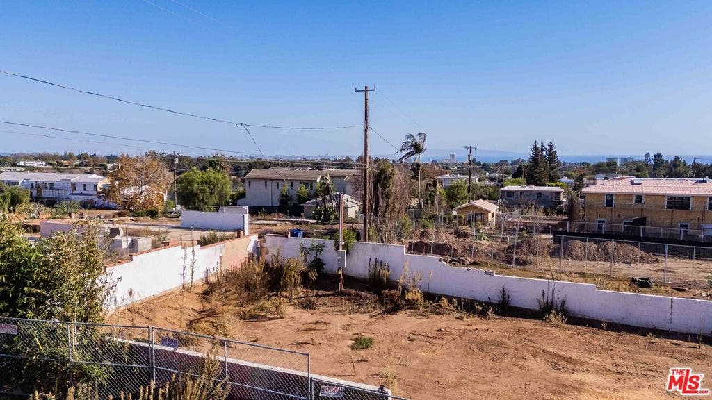 1048 Kagawa Street, Pacific Palisades, CA 90272 1048 Kagawa Street, Pacific Palisades, CA 90272