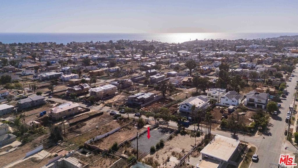 1048 Kagawa Street, Pacific Palisades, CA 90272 1048 Kagawa Street, Pacific Palisades, CA 90272