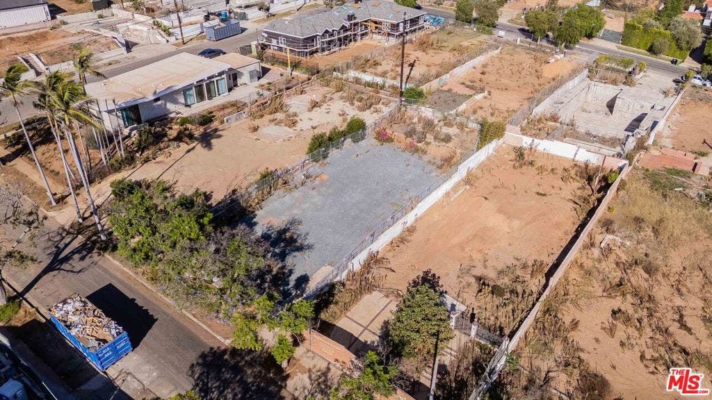 1048 Kagawa Street, Pacific Palisades, CA 90272 1048 Kagawa Street, Pacific Palisades, CA 90272