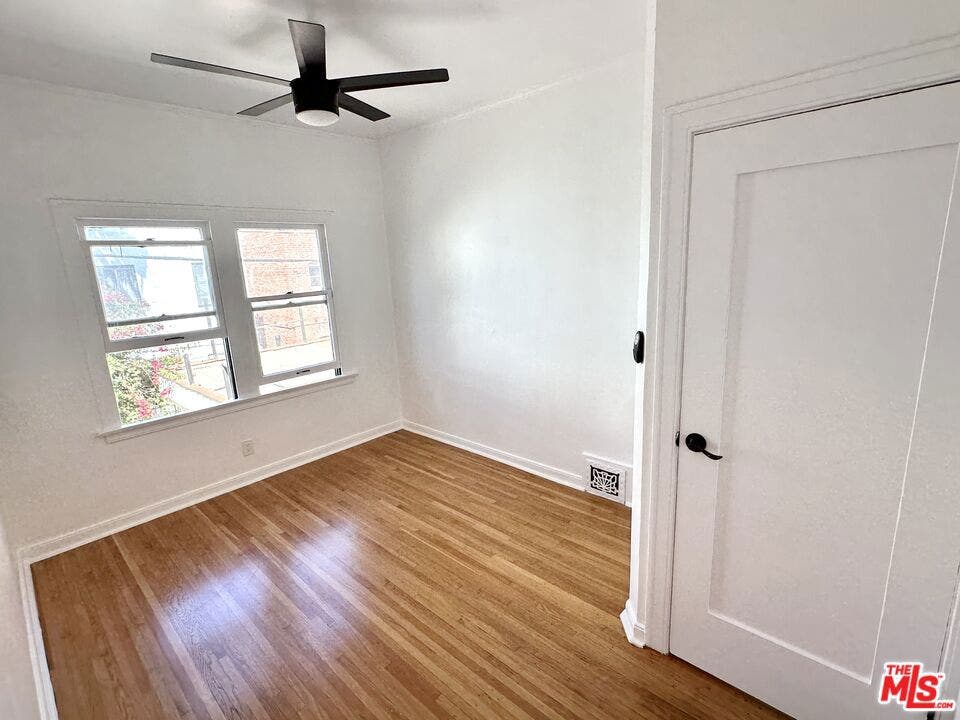 643 S Cloverdale Avenue, #643 1/2, Los Angeles, CA 90036 643 S Cloverdale Avenue, #643 1/2, Los Angeles, CA 90036