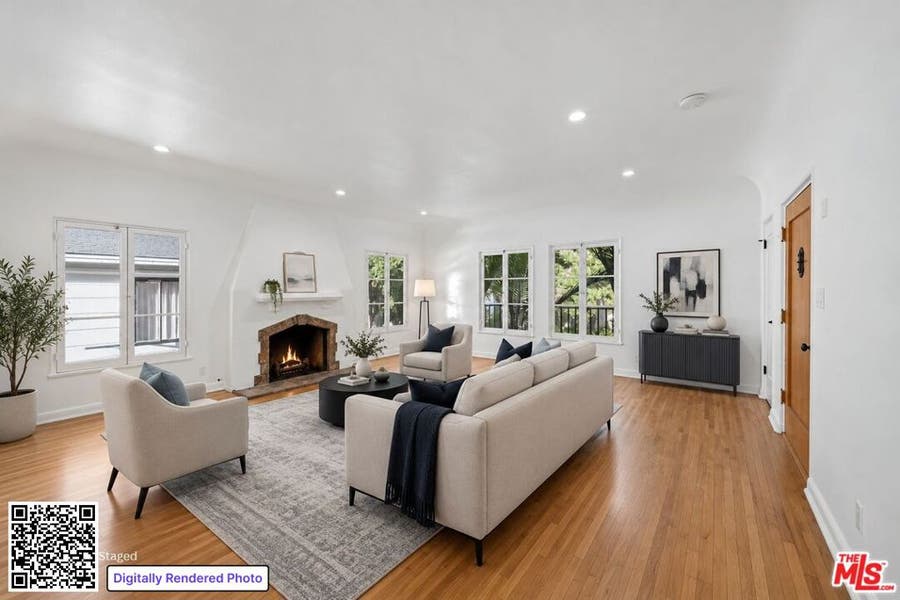 Property photo for 643 S Cloverdale Avenue, #643 1/2, Los Angeles, CA