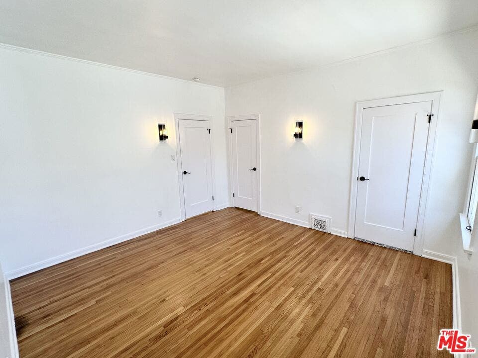 643 S Cloverdale Avenue, #643 1/2, Los Angeles, CA 90036 643 S Cloverdale Avenue, #643 1/2, Los Angeles, CA 90036
