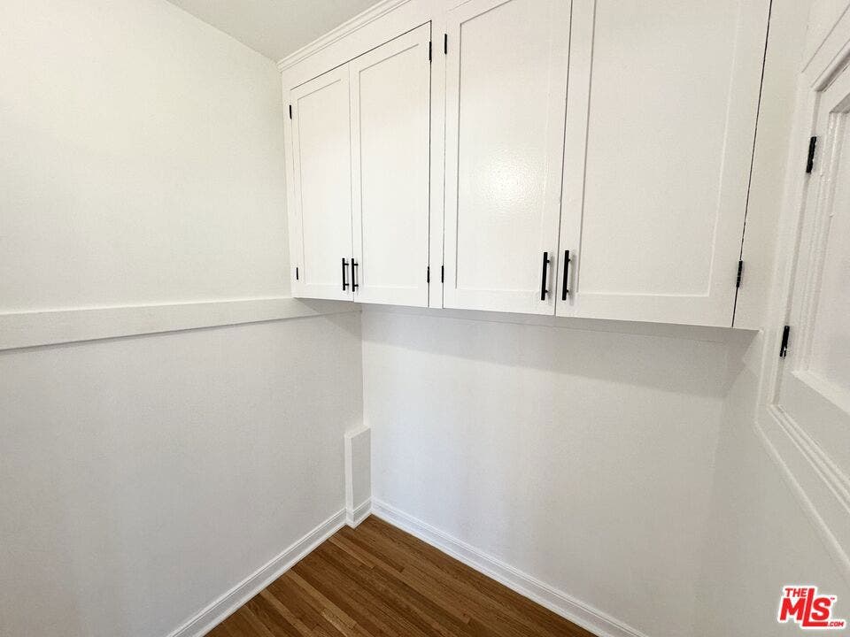 643 S Cloverdale Avenue, #643 1/2, Los Angeles, CA 90036 643 S Cloverdale Avenue, #643 1/2, Los Angeles, CA 90036