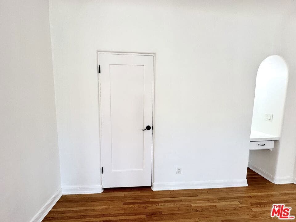 643 S Cloverdale Avenue, #643 1/2, Los Angeles, CA 90036 643 S Cloverdale Avenue, #643 1/2, Los Angeles, CA 90036