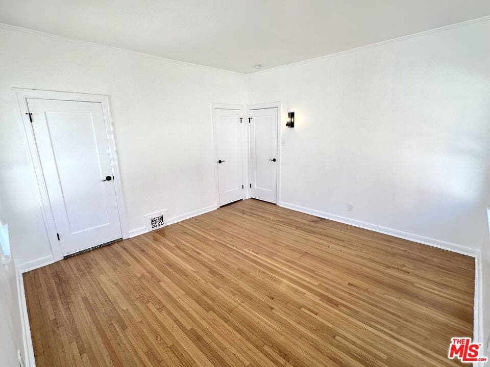 643 S Cloverdale Avenue, #643 1/2, Los Angeles, CA 90036 643 S Cloverdale Avenue, #643 1/2, Los Angeles, CA 90036