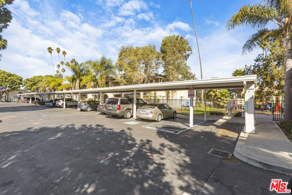 711 S C Street, Oxnard, CA 93030