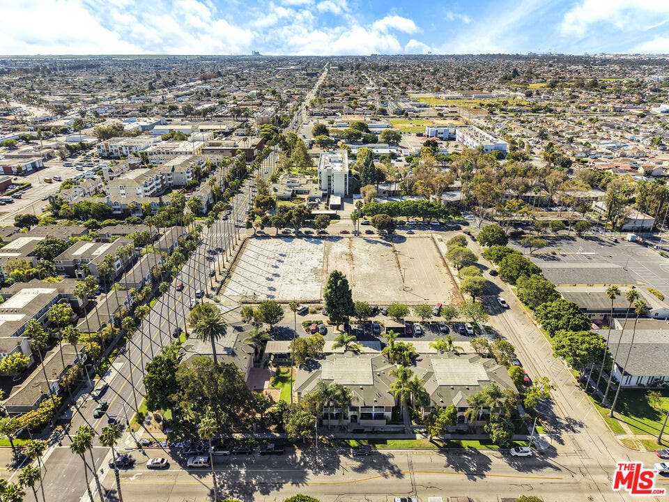 711 S C Street, Oxnard, CA 93030