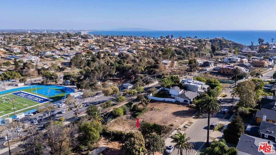 Property photo for 716 El Medio Avenue, Pacific Palisades, CA