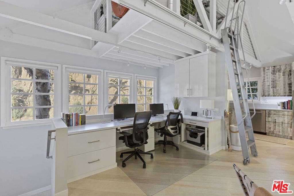 1362 Palisades Beach Road, Santa Monica, CA 90401