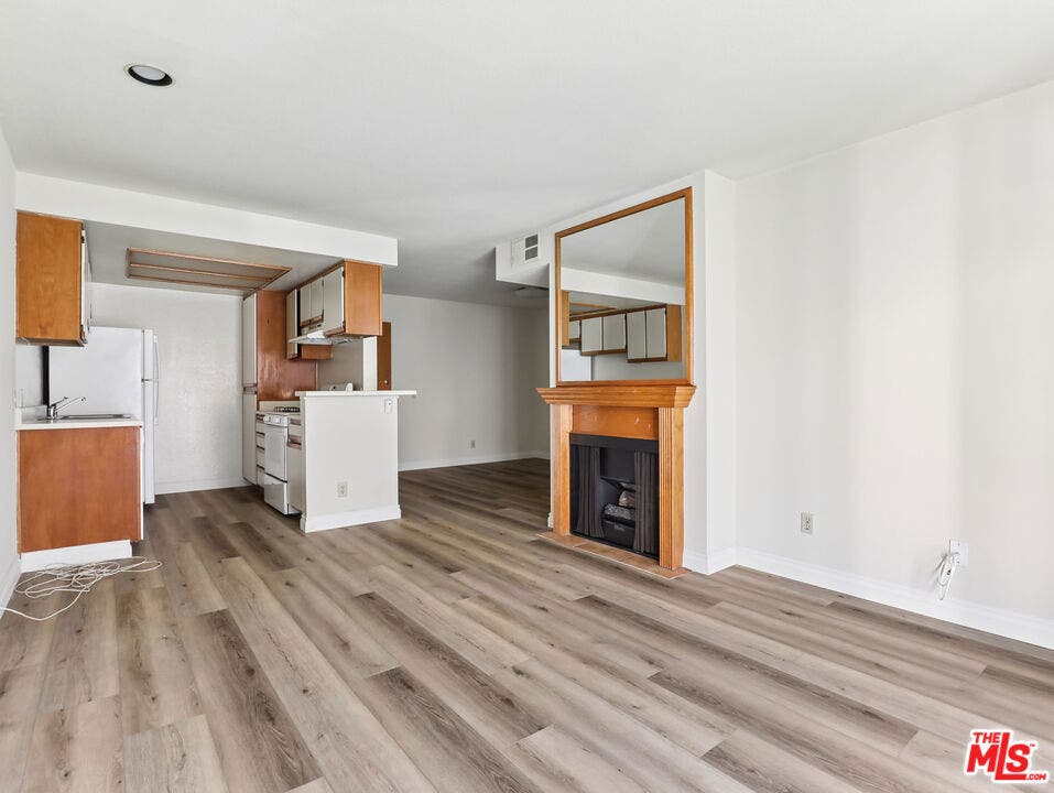 1519 N Martel Avenue, #206, Los Angeles, CA 90046