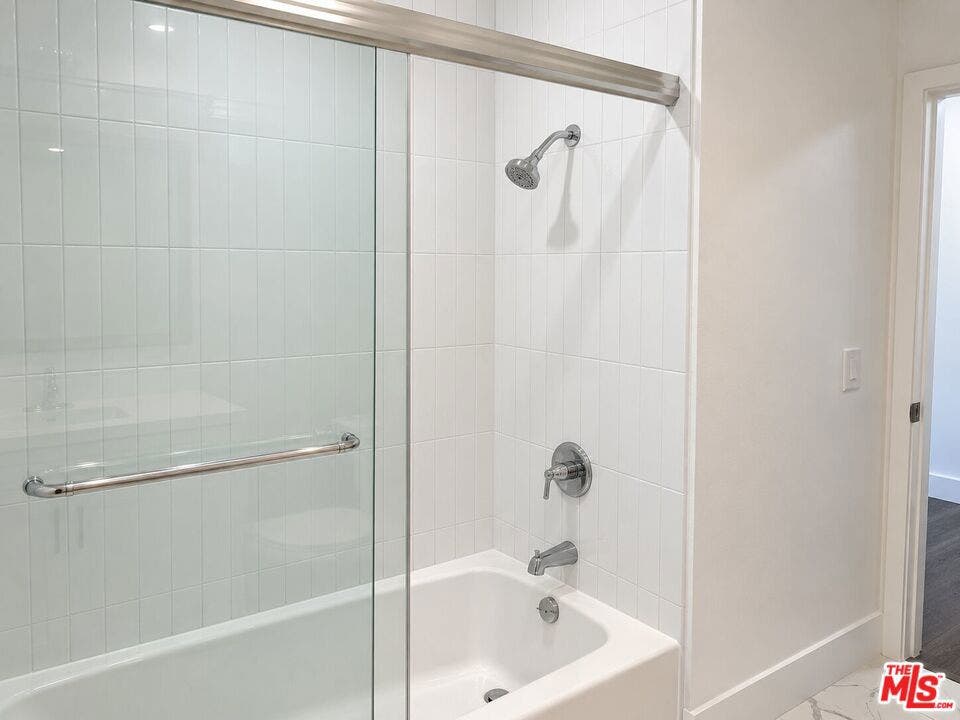 5806 La Mirada Avenue, #7, Los Angeles, CA 90038