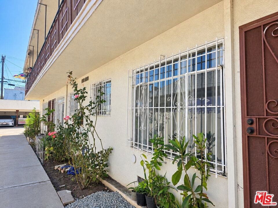 5806 La Mirada Avenue, #7, Los Angeles, CA 90038
