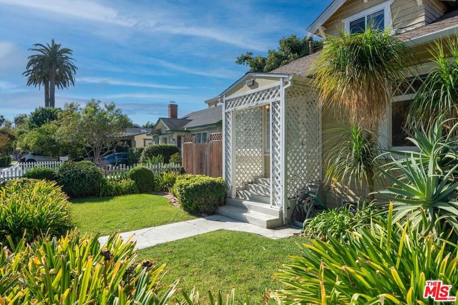 Property photo for 2421 Glyndon Avenue, Venice, CA