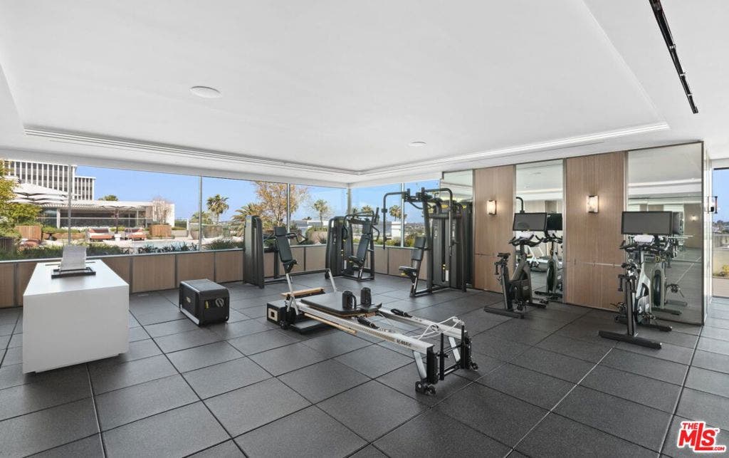 9200 Wilshire Boulevard, #301E, Beverly Hills, CA 90212