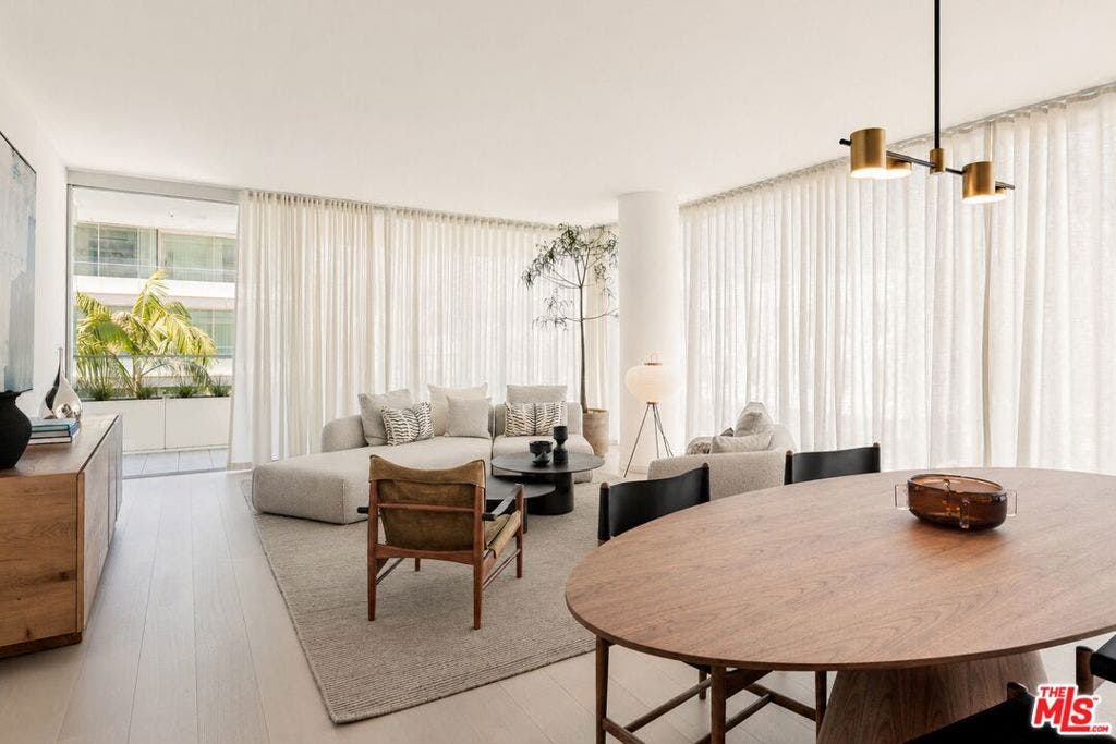 9200 Wilshire Boulevard, #301E, Beverly Hills, CA 90212
