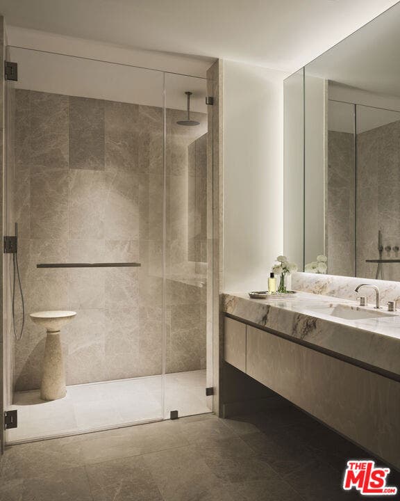 9200 Wilshire Boulevard, #301E, Beverly Hills, CA 90212