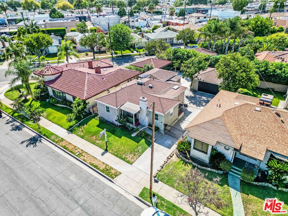 359 Blackshear Avenue, Los Angeles, CA 90022 359 Blackshear Avenue, Los Angeles, CA 90022