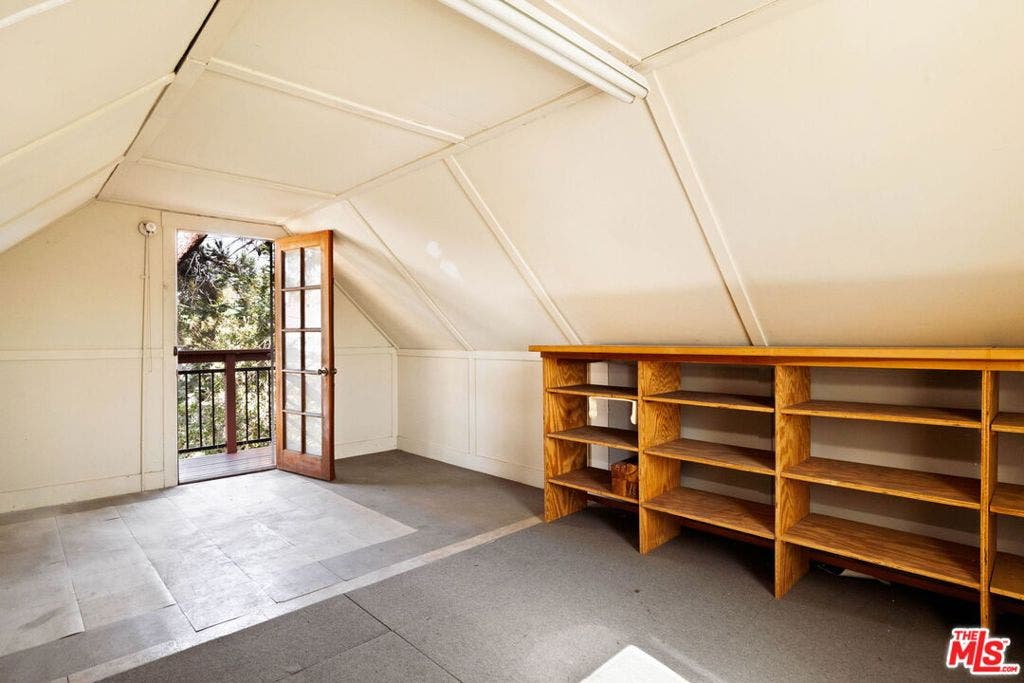 336 N Beachwood Drive, Los Angeles, CA 90004 336 N Beachwood Drive, Los Angeles, CA 90004