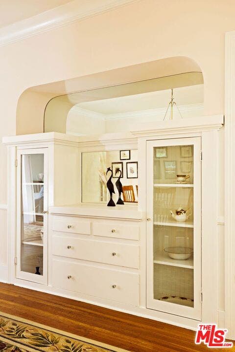 336 N Beachwood Drive, Los Angeles, CA 90004 336 N Beachwood Drive, Los Angeles, CA 90004