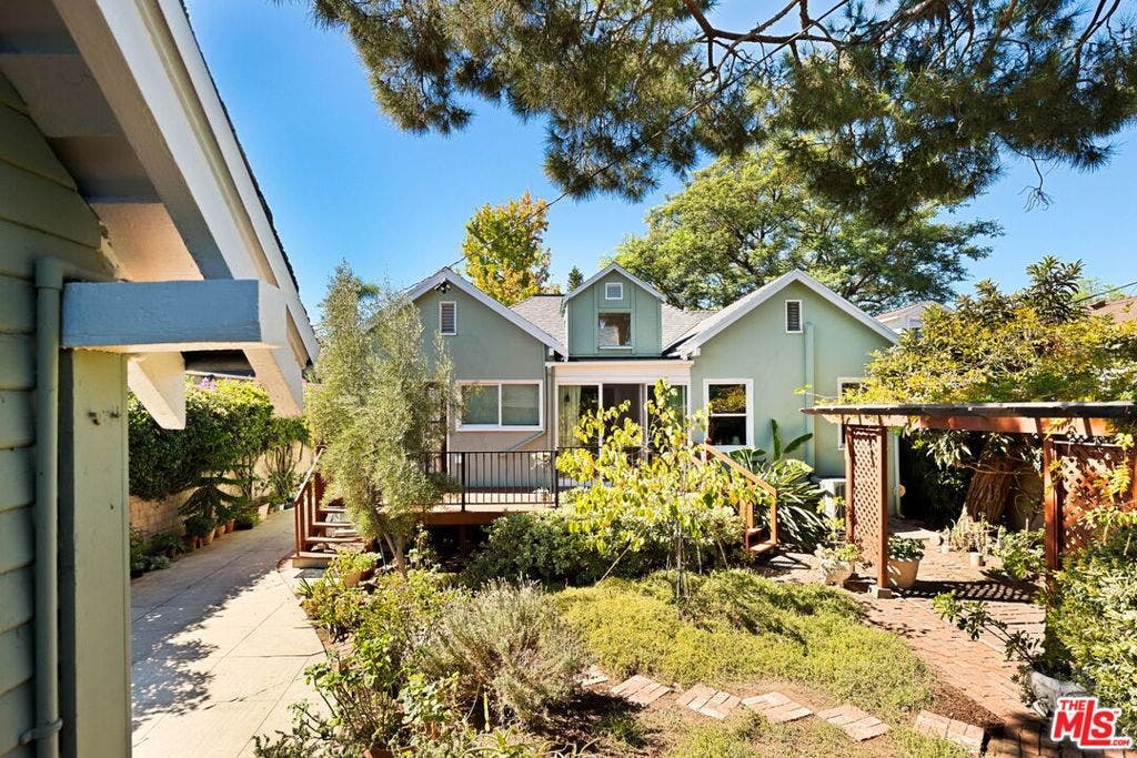 336 N Beachwood Drive, Los Angeles, CA 90004 336 N Beachwood Drive, Los Angeles, CA 90004